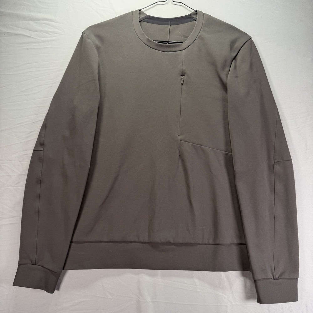 Lululemon Sojourn Sweatshirt Mens Large Gray Crewneck Zipper Pockets Work Out